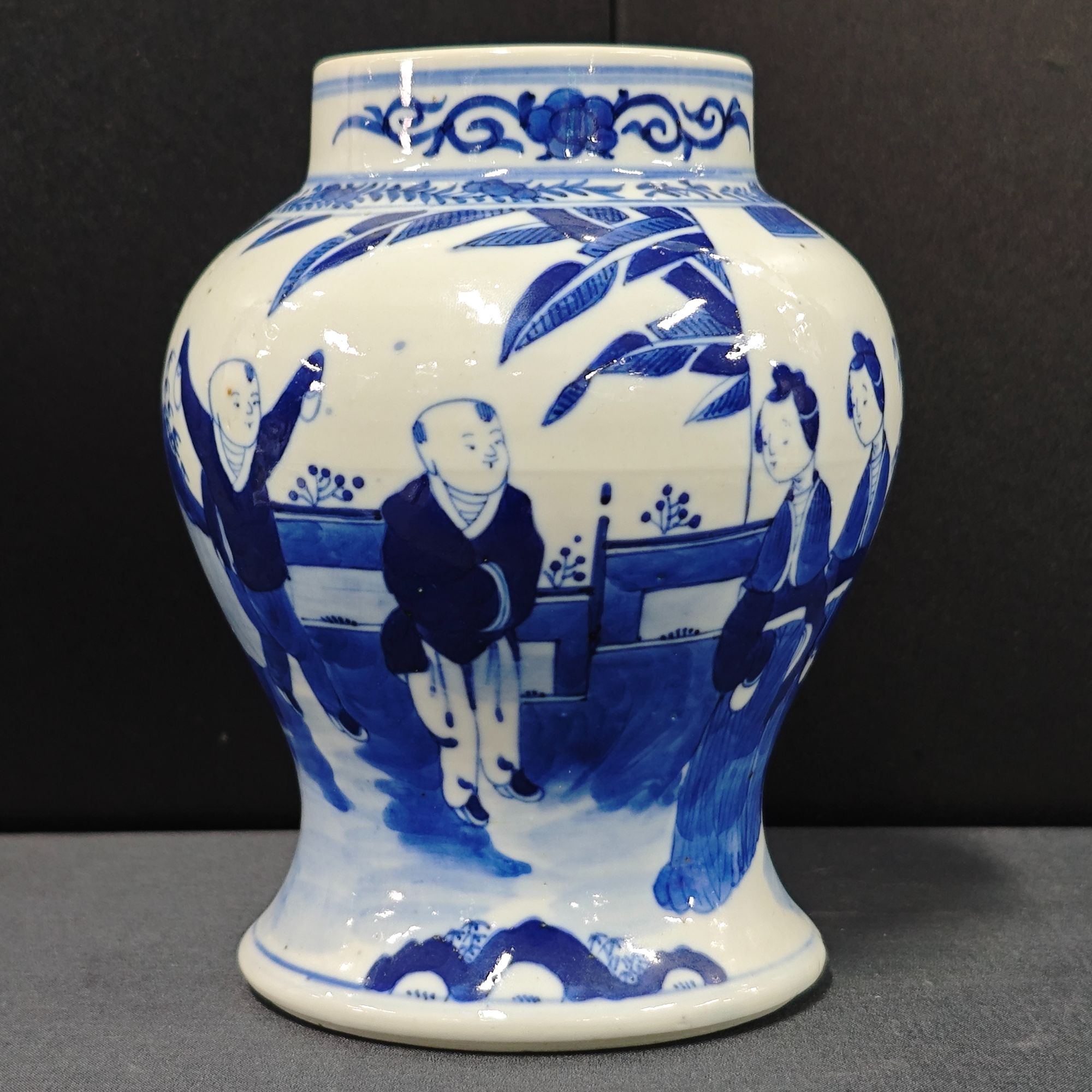 晚清 青花人物罐XX-0106