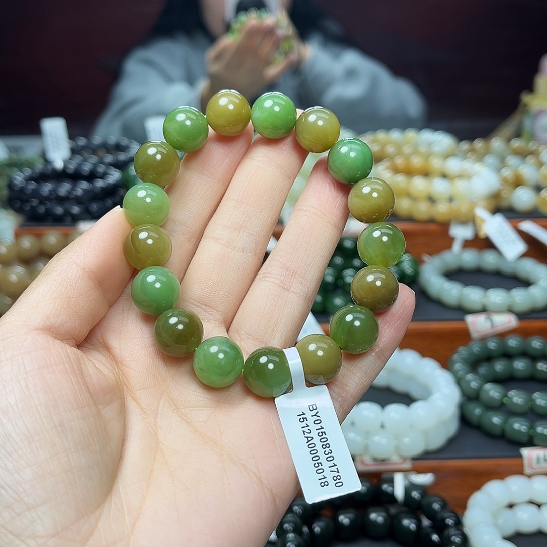 和田玉未镶嵌手链