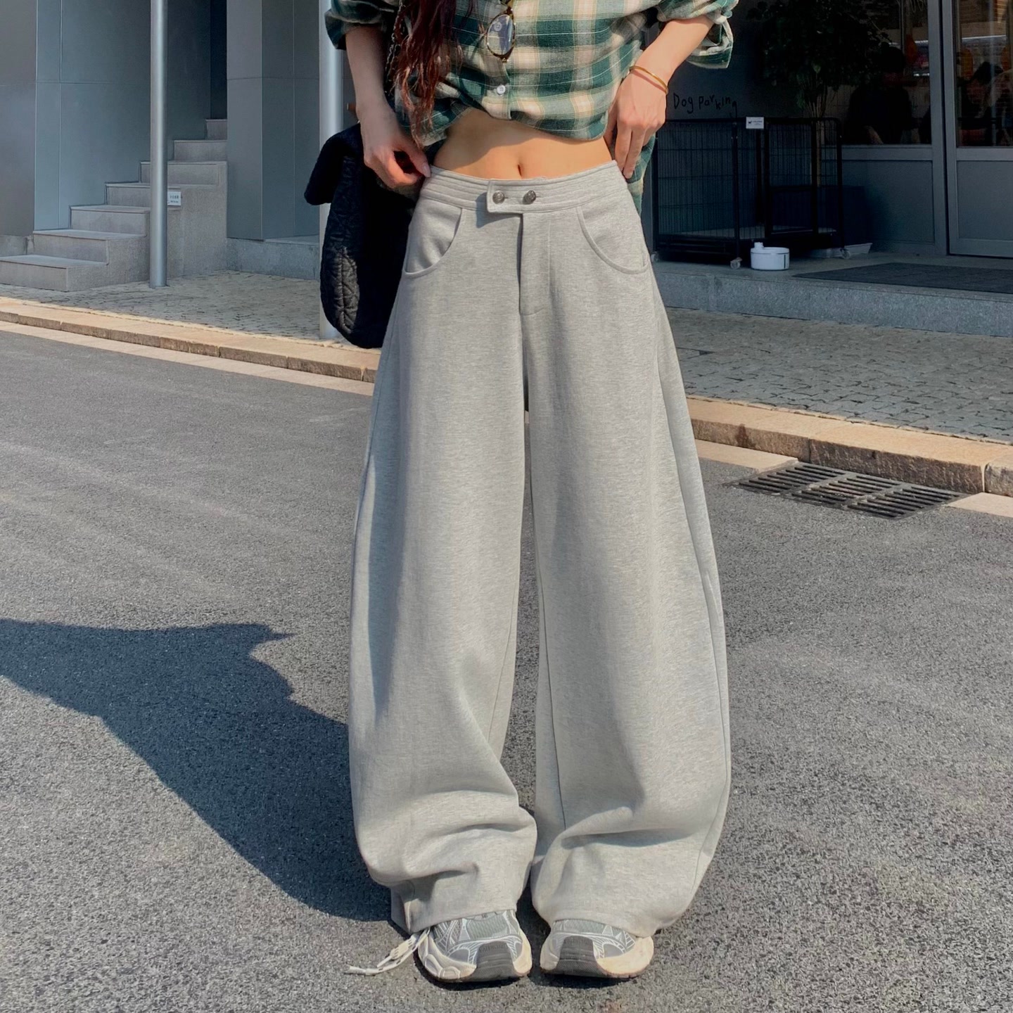 3MER 韩系打褶镰刀休闲裤女秋季宽松卫裤松弛阔腿弯刀裤子