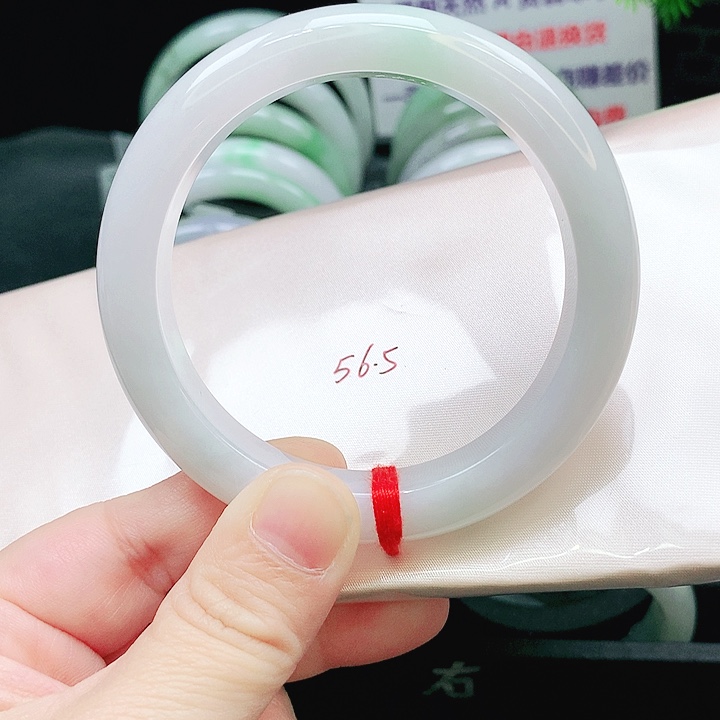 翡翠未镶嵌手镯80