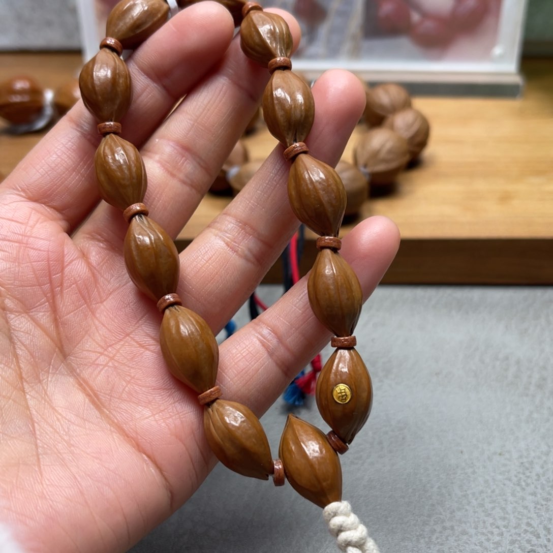 吊坠橄榄核小铁素手串