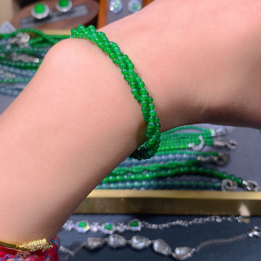 翡翠戒指未镶嵌天然翡翠