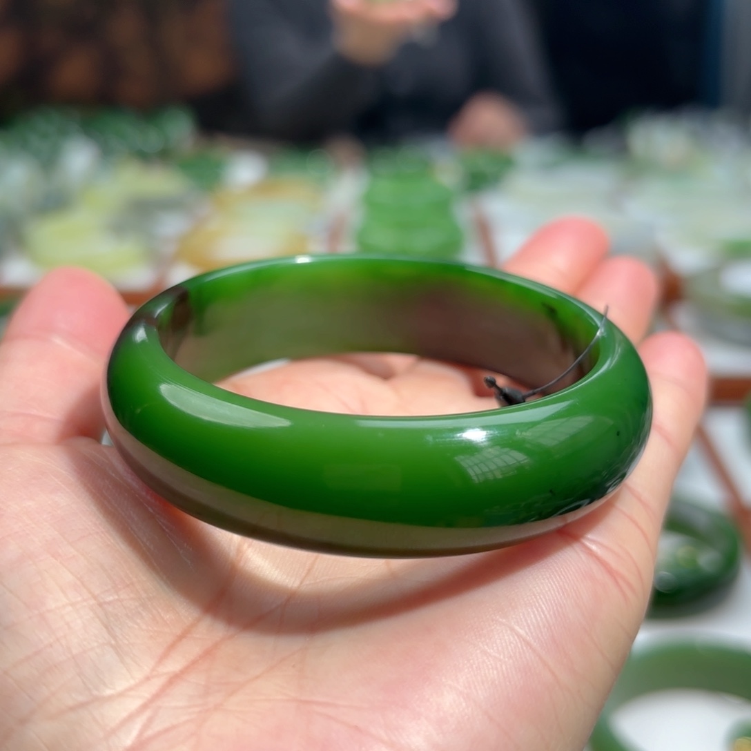 和田玉（碧玉）手镯未镶嵌