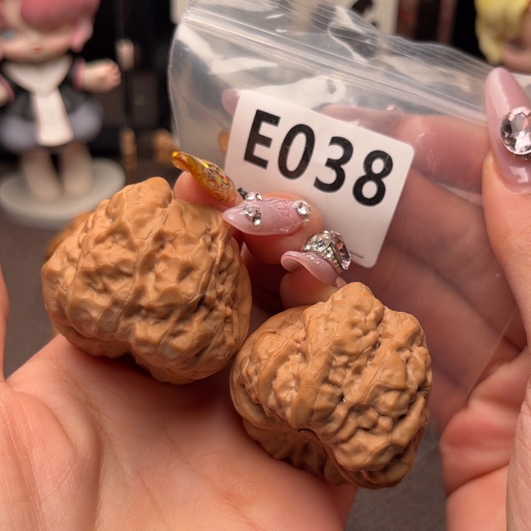 文玩核桃吊坠蛤蟆40