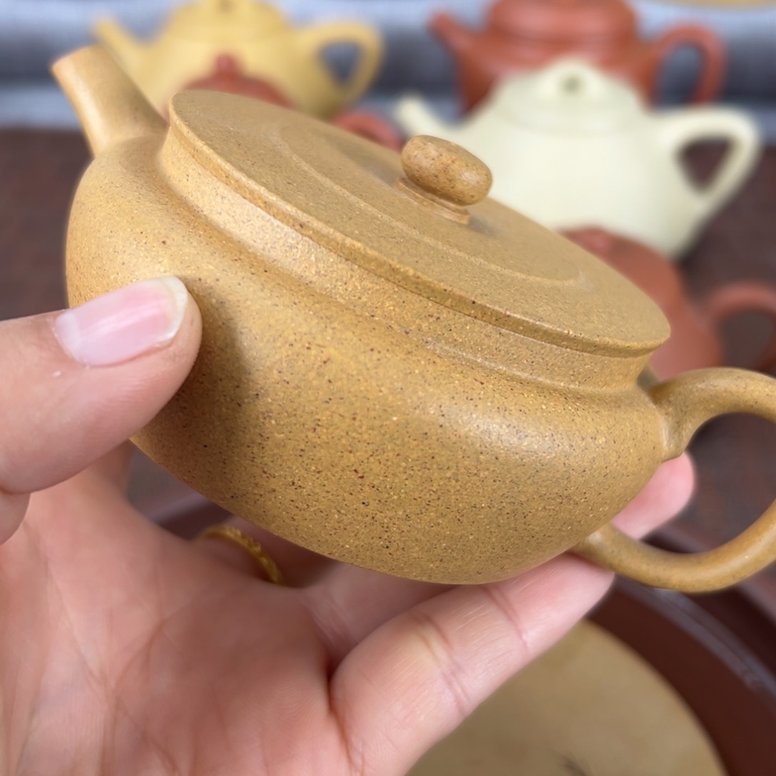 紫砂茶壶黄金段汉扁