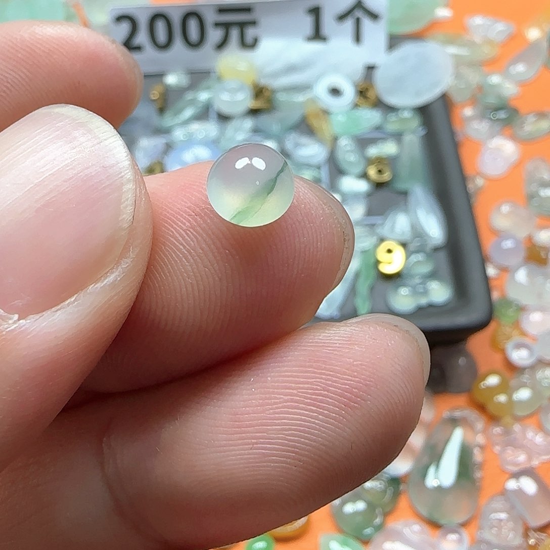 定制翡翠未镶嵌翡翠