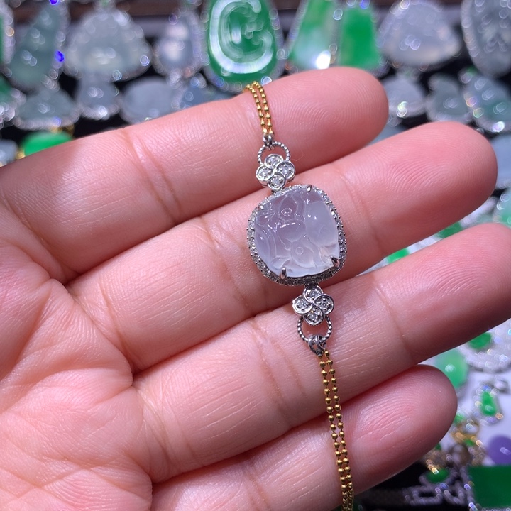 18K金镶嵌手链翡翠兽头手链