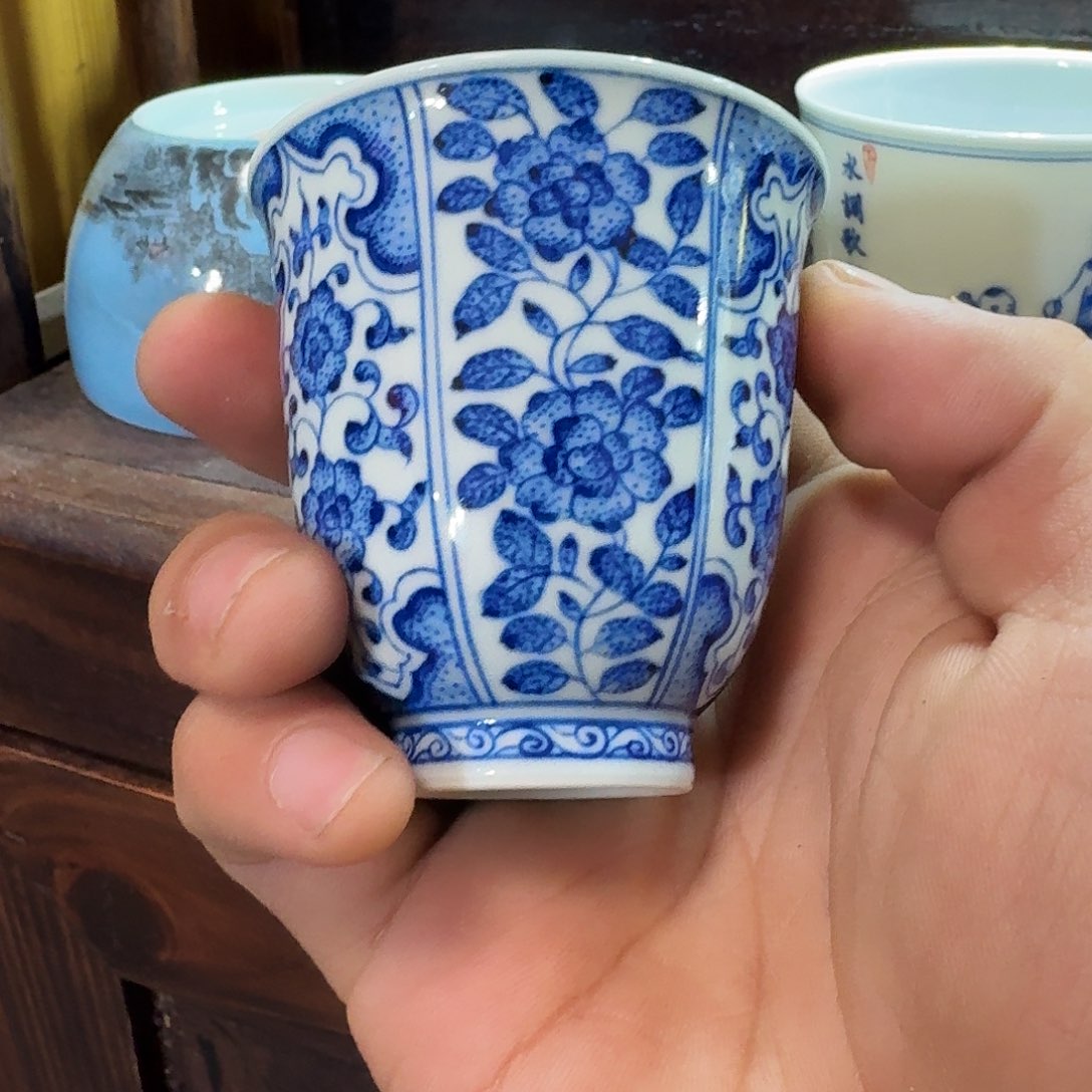 瓷片卖***的当代景德镇陶瓷手绘茶具