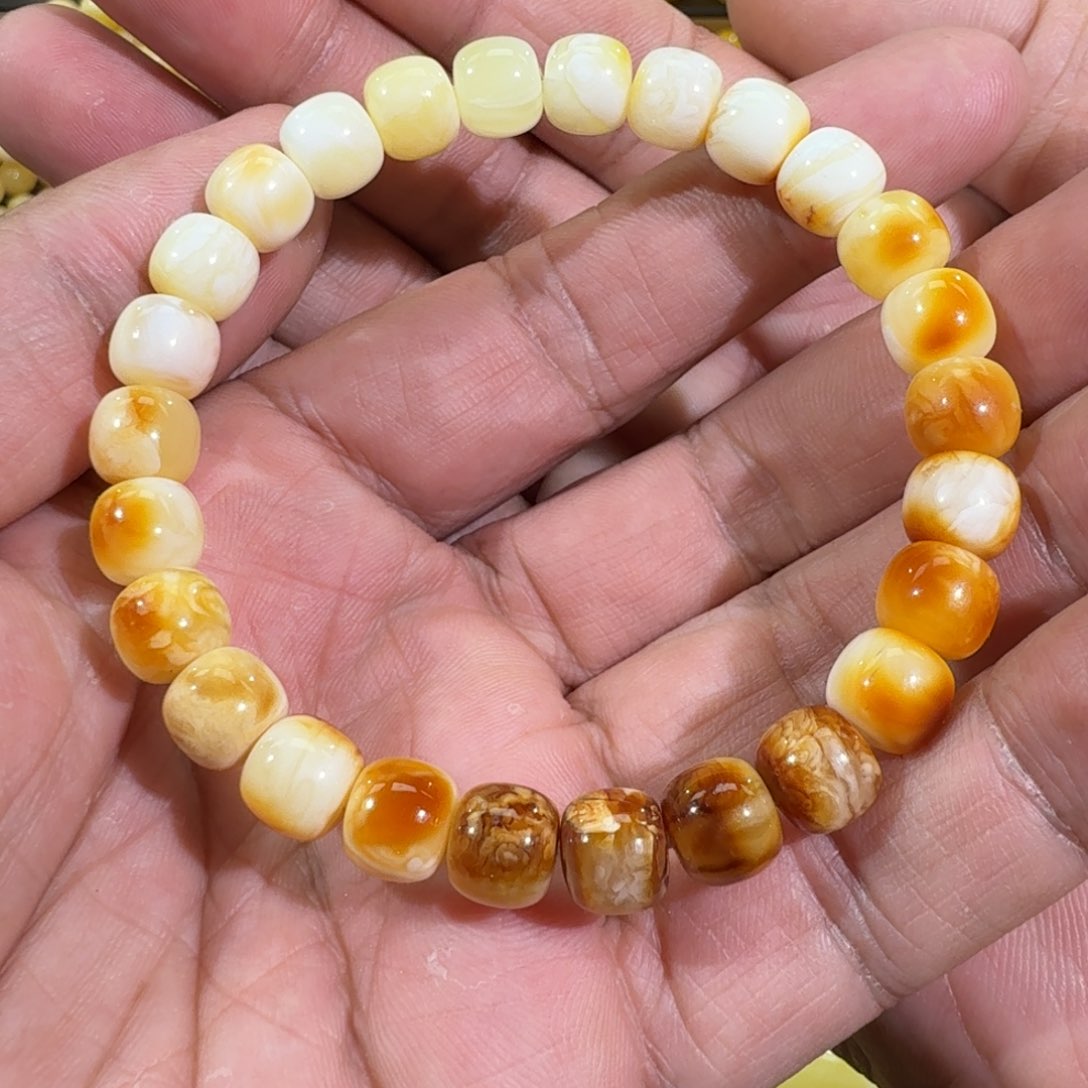 琥珀手链未镶嵌8.5m精工老型沁色花蜡串9.7克