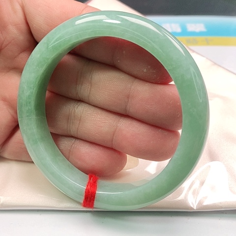 翡翠手镯未镶嵌0388号