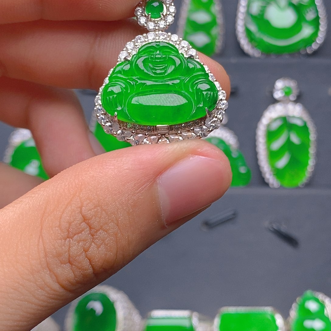 吊坠(赠链)银S925镶嵌翡翠吊坠