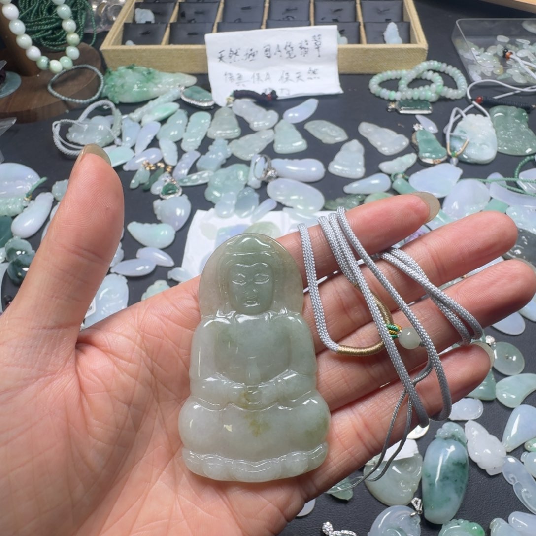 小***～翡翠未镶嵌吊坠(赠链)天然缅甸A货翡翠观音吊坠