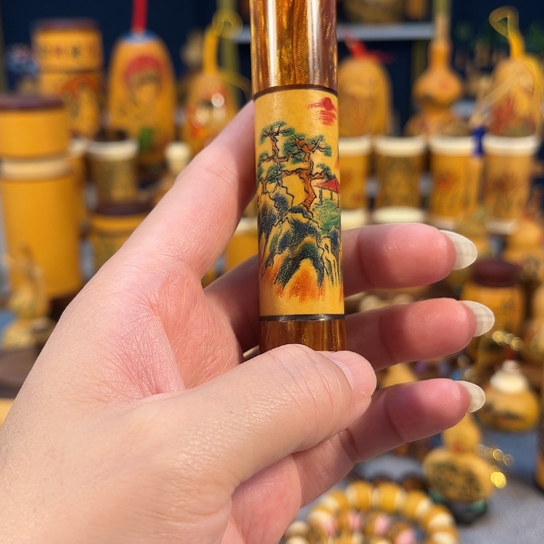 大叶紫檀（黑酸枝木类）