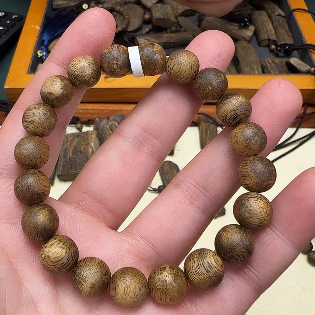 沉香手串白棋手串单圈1.0cm7