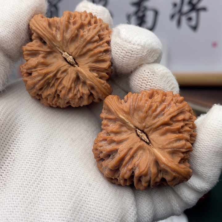 文玩核桃吊坠A**n42尺三角691