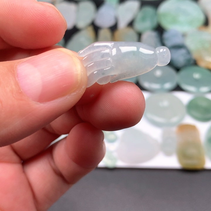 定制翡翠未镶嵌挂件