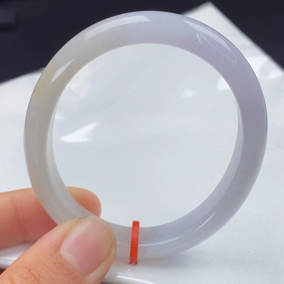 翡翠手镯（贵妃镯）未镶嵌53.3贵妃