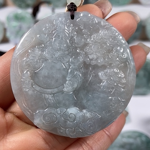 翡翠颈饰未镶嵌财神爷福利