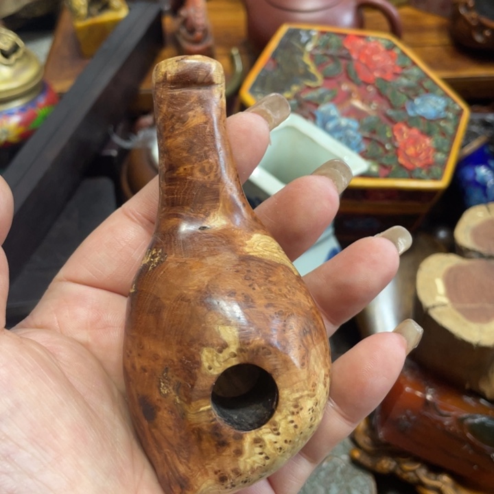 用***7端景台花梨木类陶瓷艺术家的