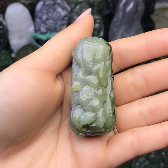 和田玉（碧玉）未镶嵌颈饰