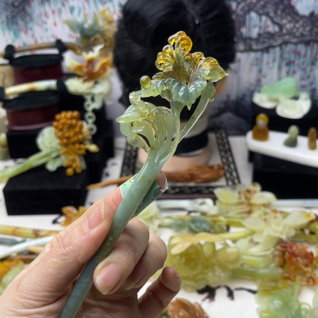 【闪购商品】蛇纹石玉发饰合金玺*台