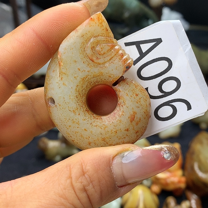 和田玉未镶嵌车挂