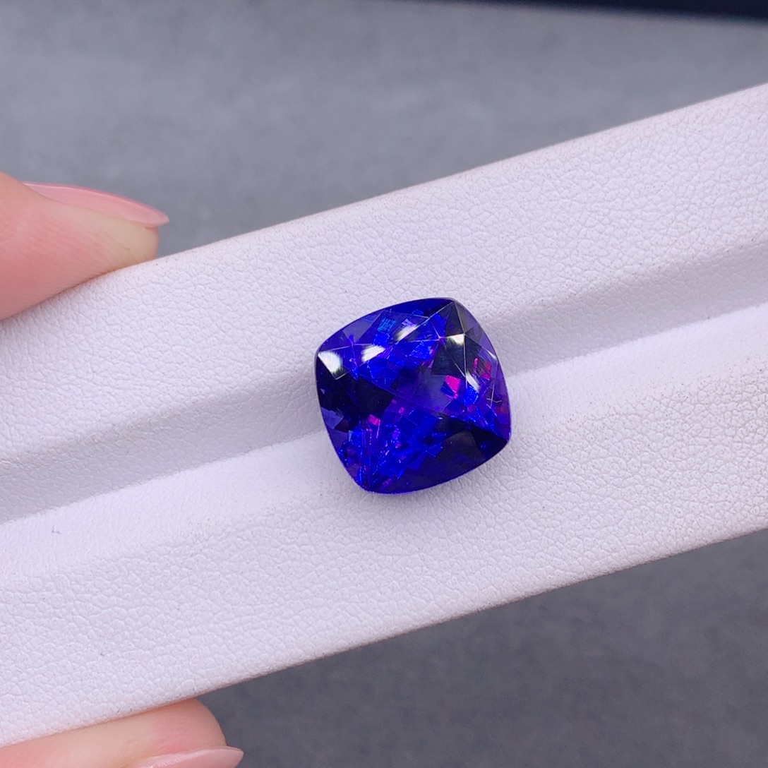 坦桑石未镶嵌裸石11.5克拉