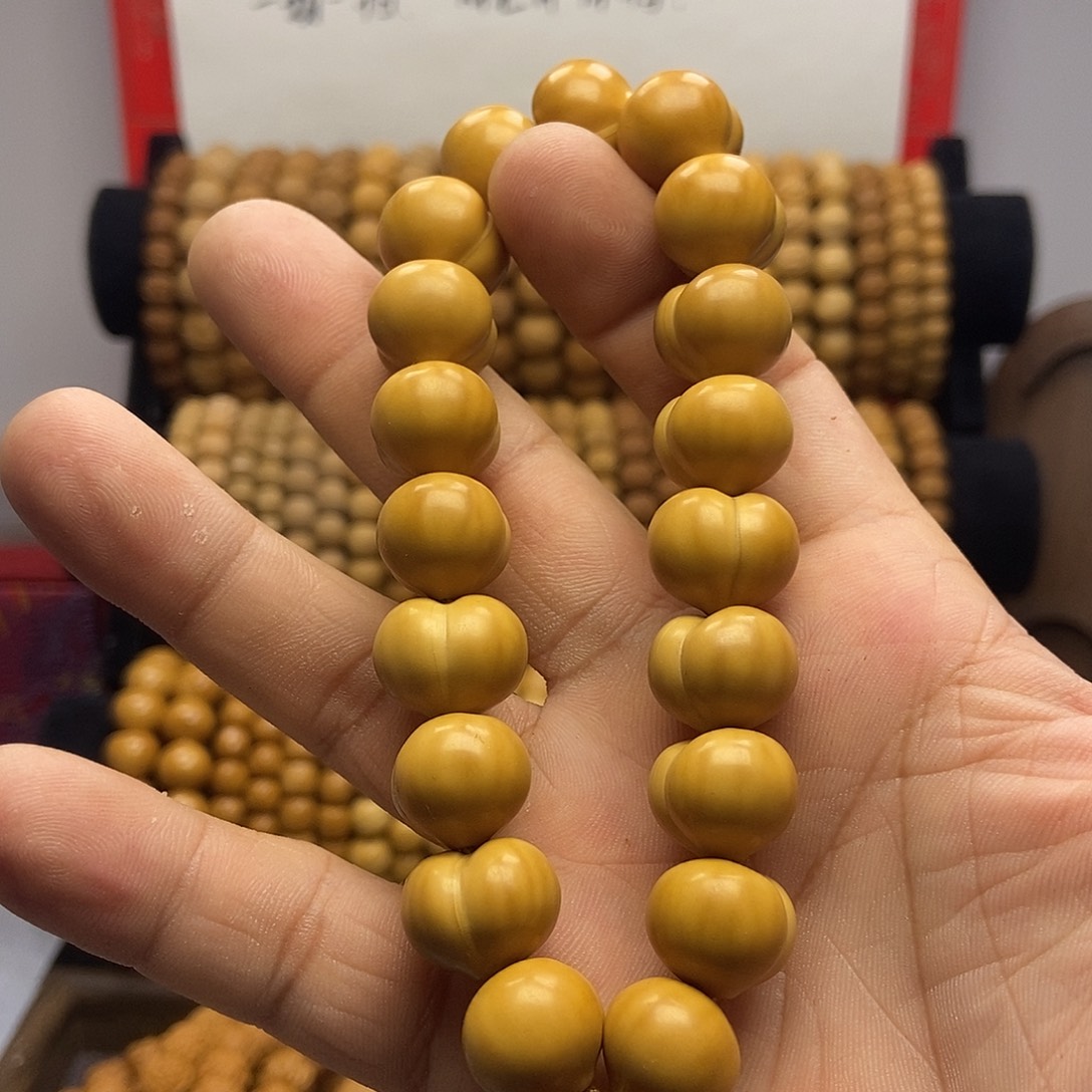 j***k手串猴头核桃猴头手串，屁桃一条