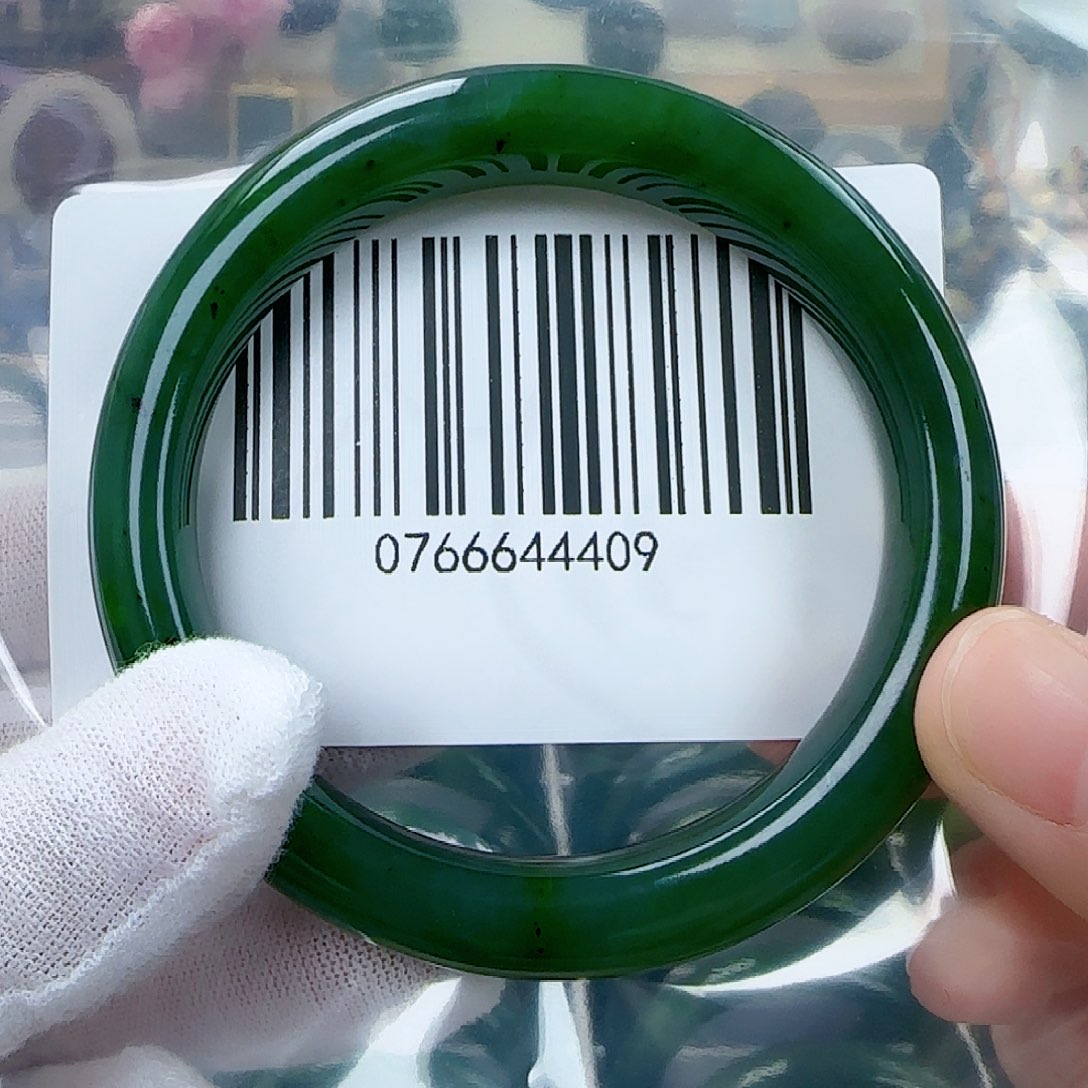 和田玉（碧玉）手镯未镶嵌夏**子57