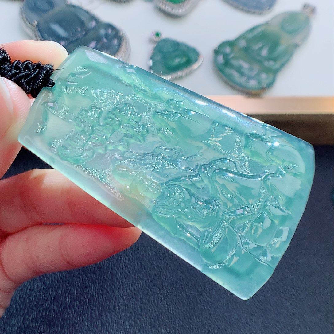 翡翠颈饰未镶嵌翡翠