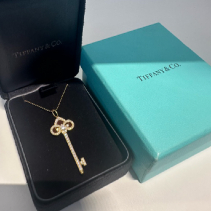 全新未使用 Tiffany & Co./蒂芙尼 玫瑰金满钻鸢尾花钥匙项链 中