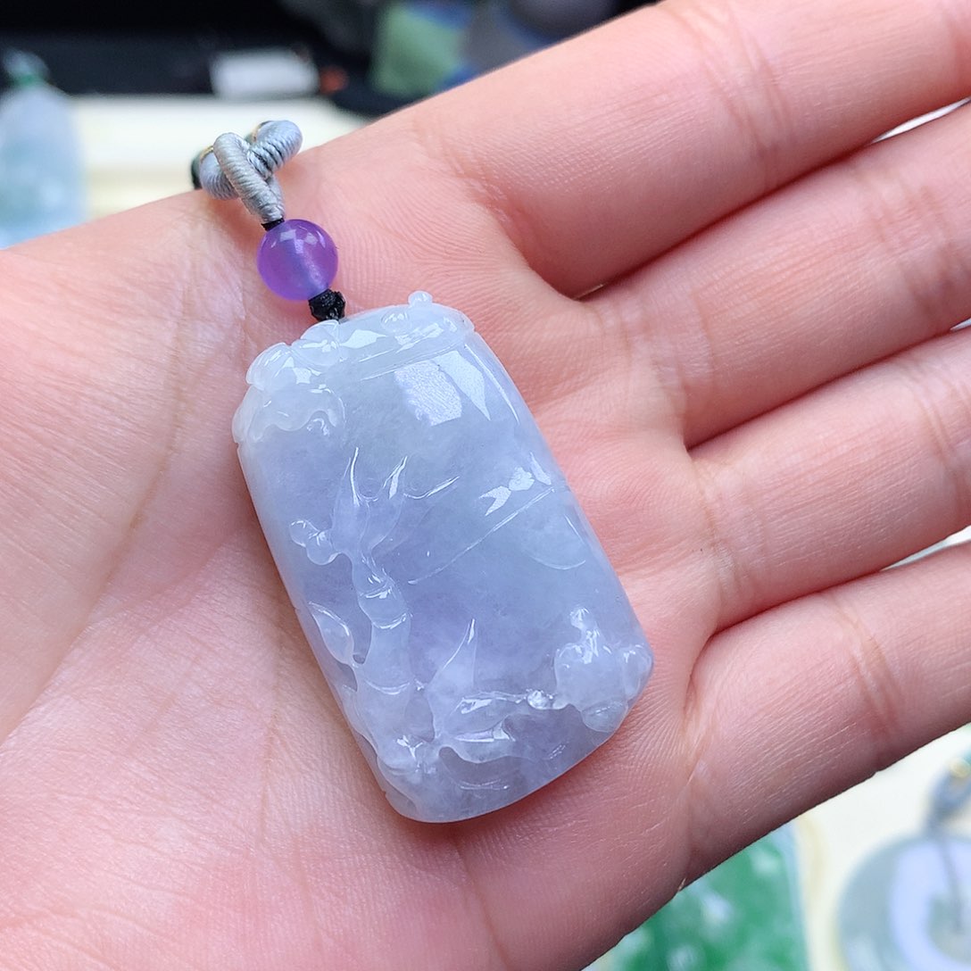 翡翠颈饰未镶嵌吊坠