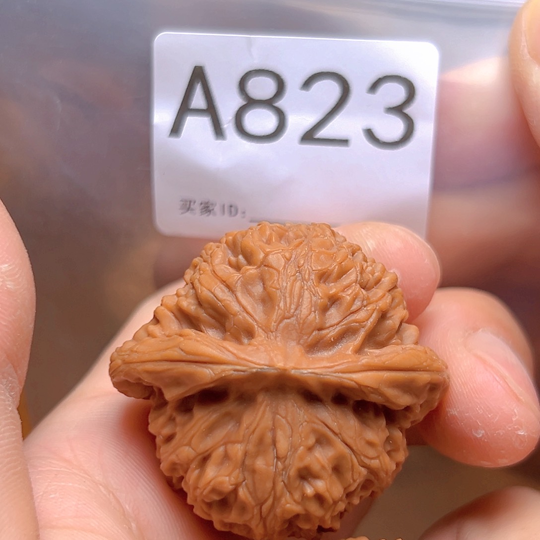 文玩核桃吊坠42免宫灯