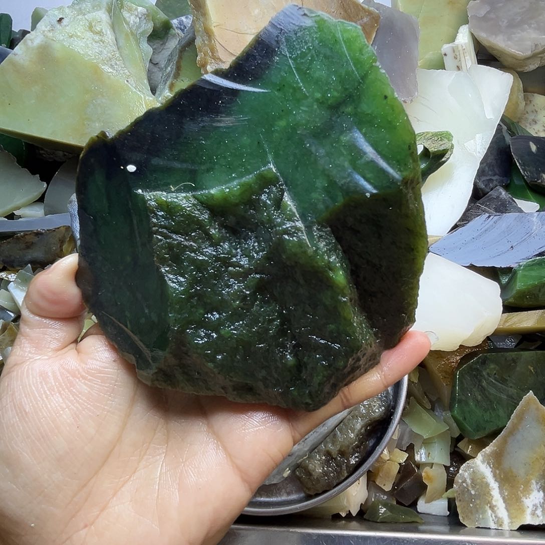 未镶嵌和田玉珠宝半成品