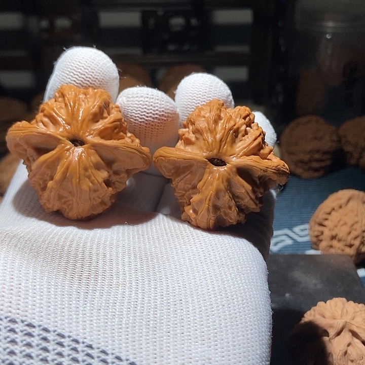 哈***始吊坠文玩核桃图图