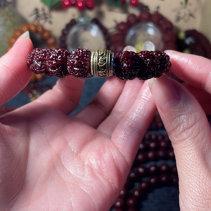 金刚菩提手串中****号配饰