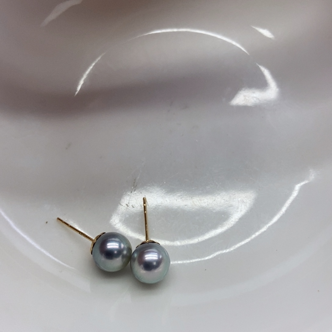 18K金镶嵌海水珍珠耳饰