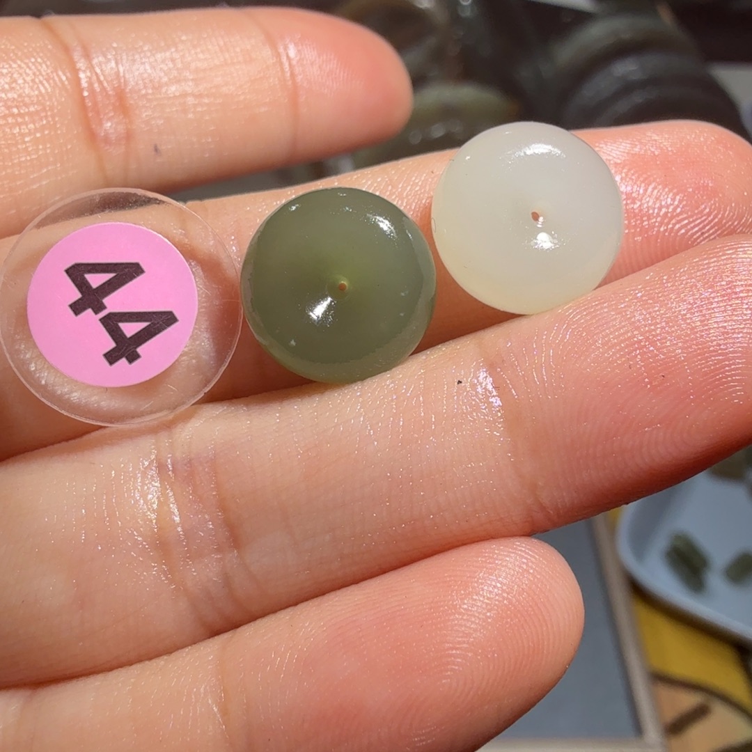 和田玉未镶嵌珠宝奇石