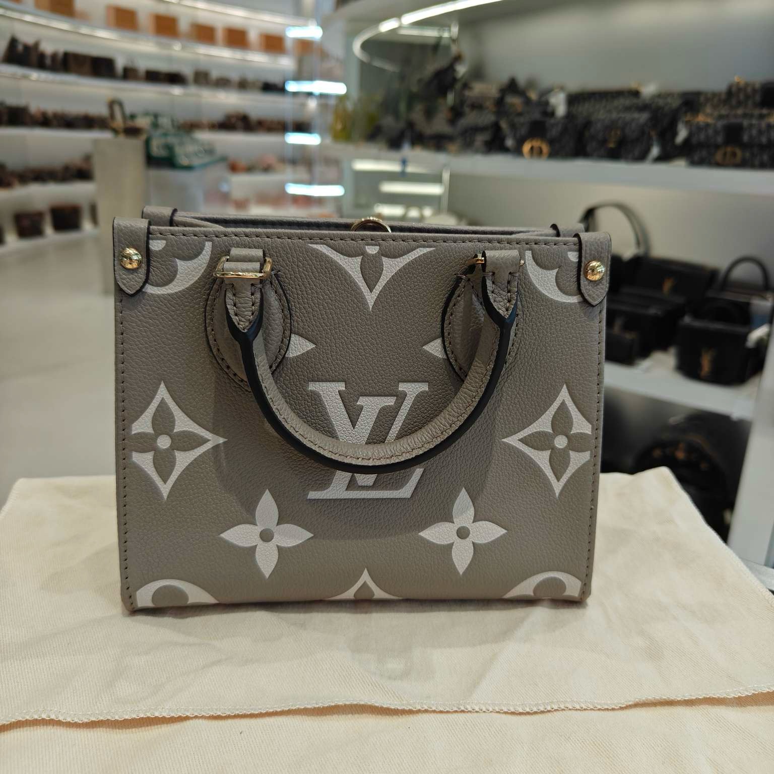 99新 LouisVuitton/路易威登 LV 托特bb 大象灰 闲置