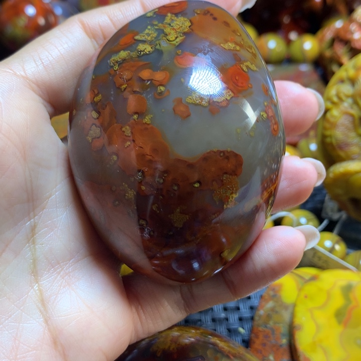 玛瑙/玉髓战国红未镶嵌c****怀