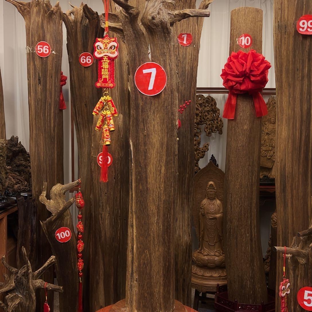 沉香摆件鄒*哥沉香摆件➕底座