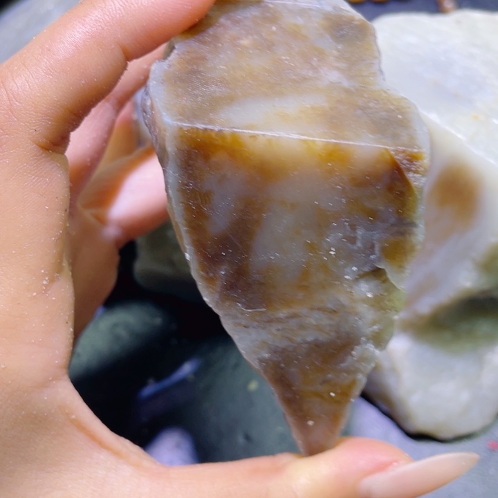 和田玉未镶嵌珠宝半成品