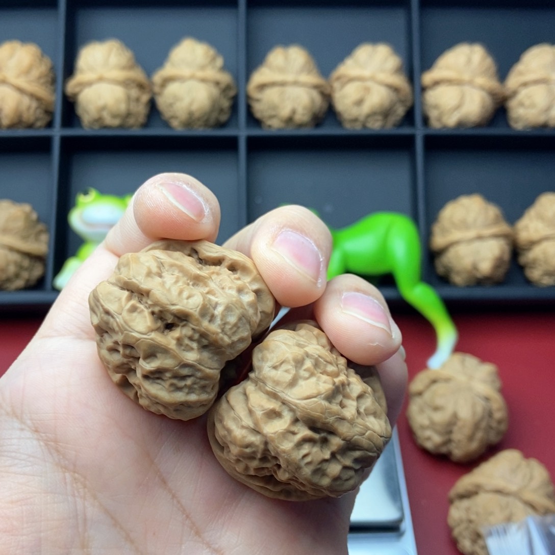 文玩核桃吊坠奥*多蛤蟆37