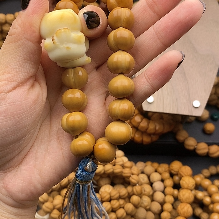 大*天返油款 柯基臀屁桃