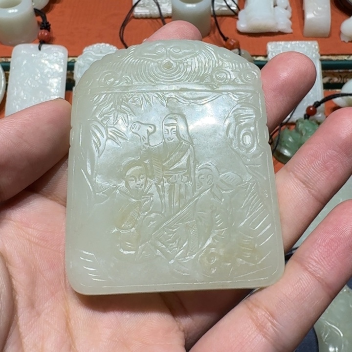 和田玉颈饰未镶嵌歌*羊