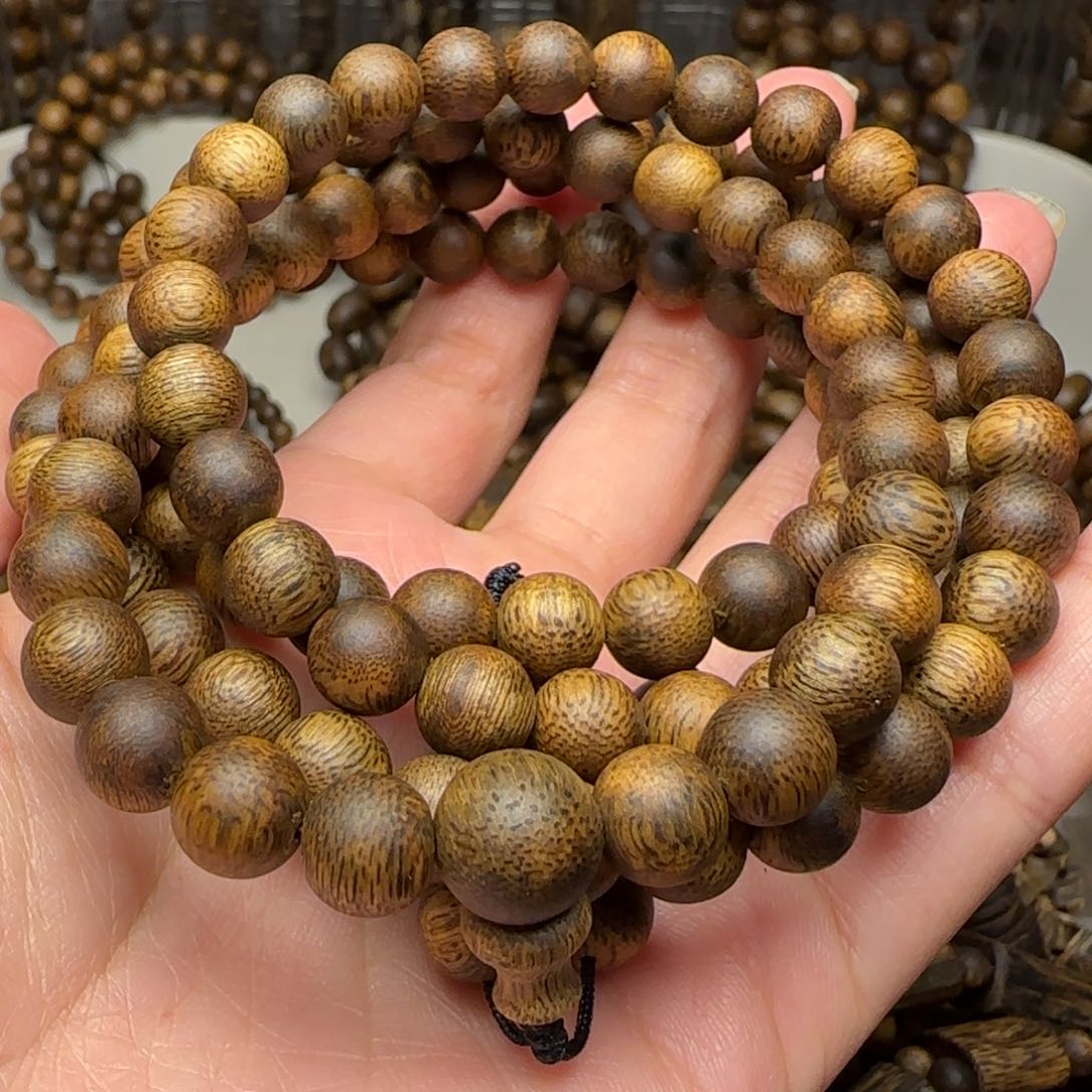 沉香手串我****»多圈108颗0.8规格23克海南乌身老料