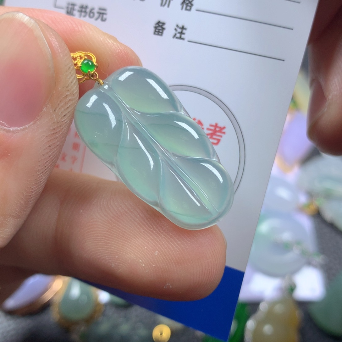 【闪购商品】翡翠颈饰18K金镶嵌翡翠