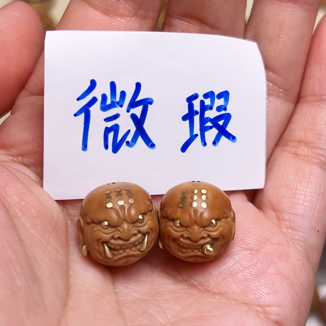 猴头核桃把件微瑕