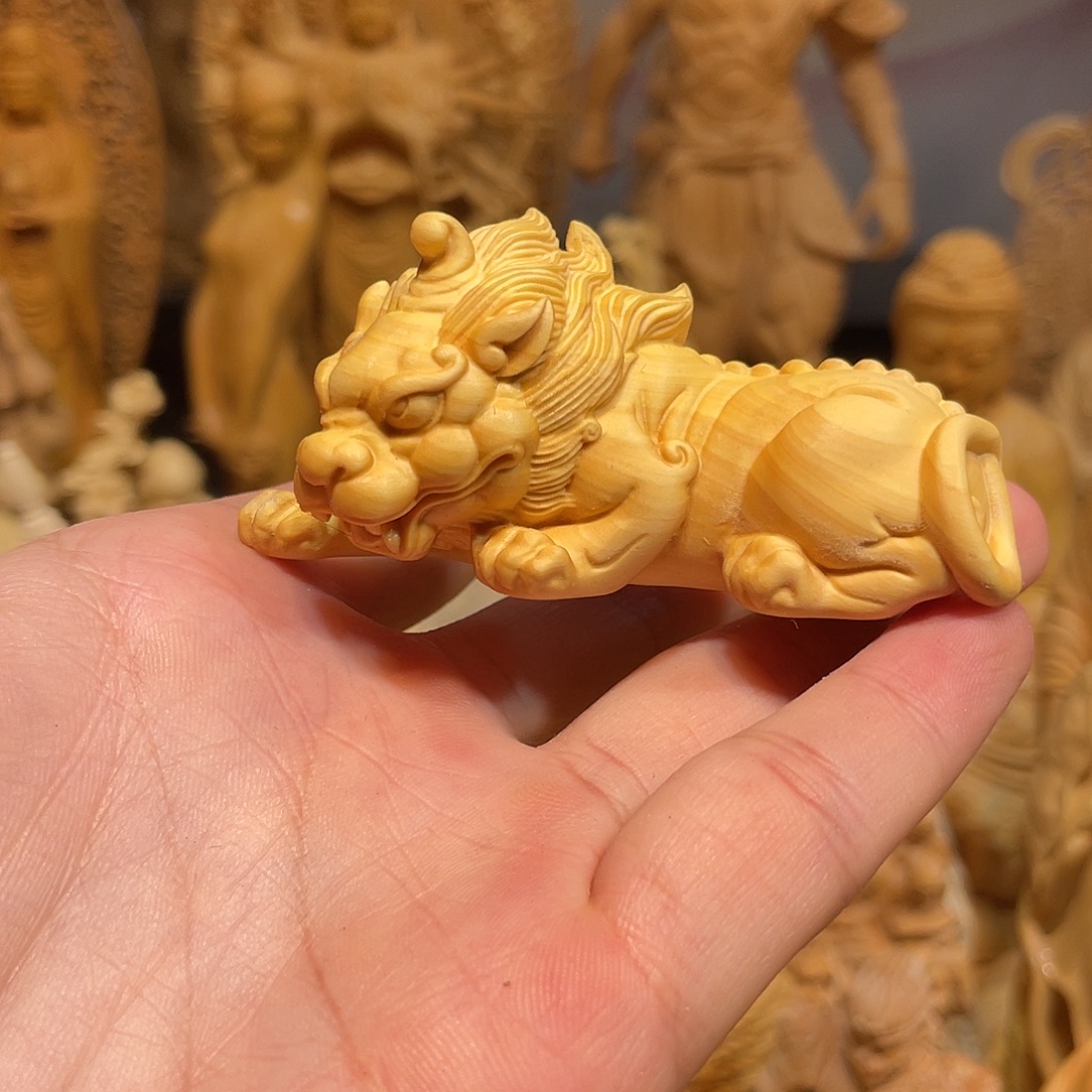 黄杨木小微瑕貔貅