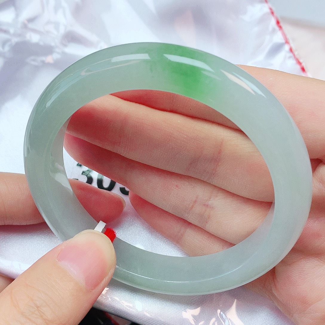 翡翠未镶嵌手镯抖音309